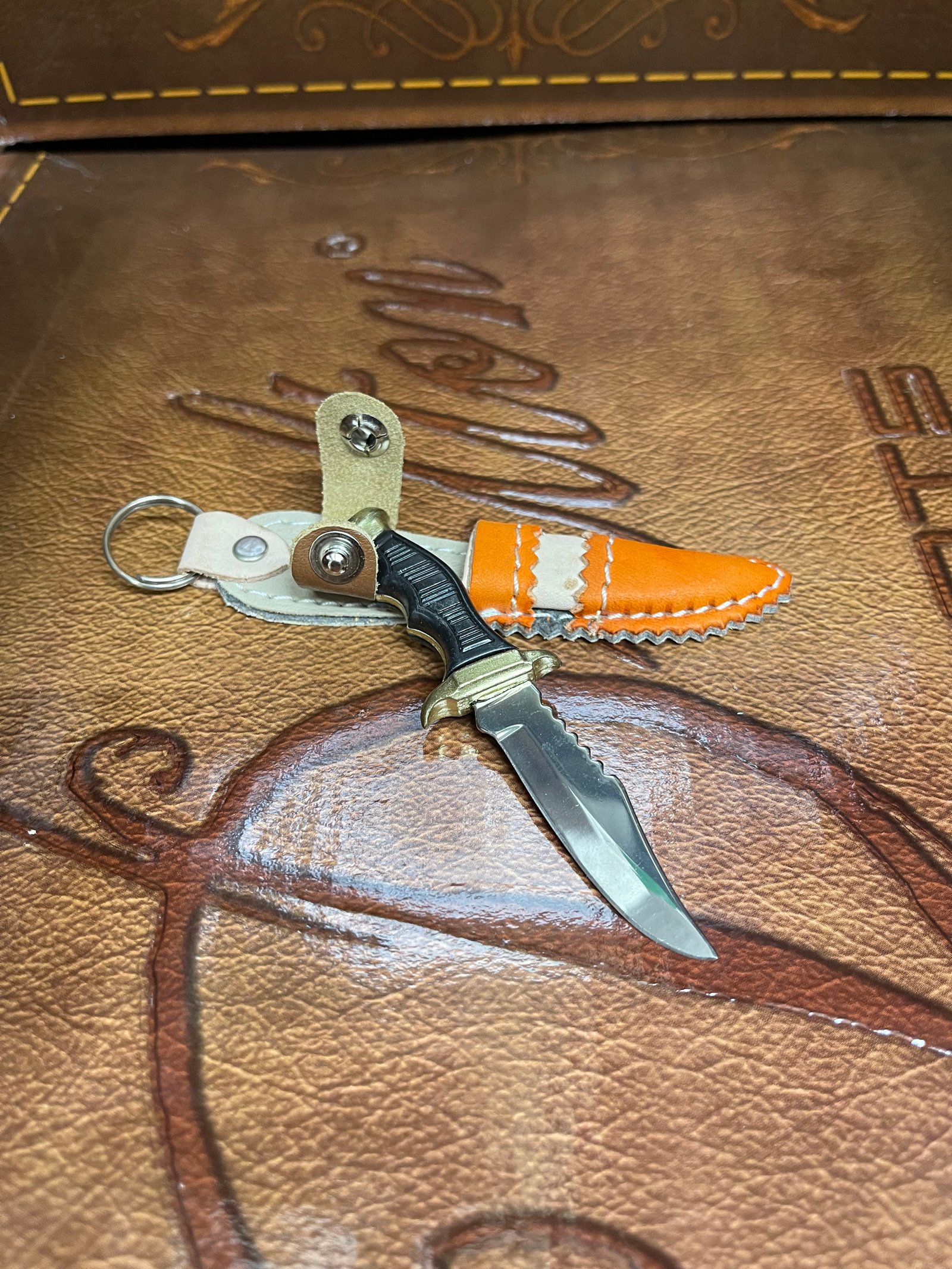 Dagger Tan Natural Leather